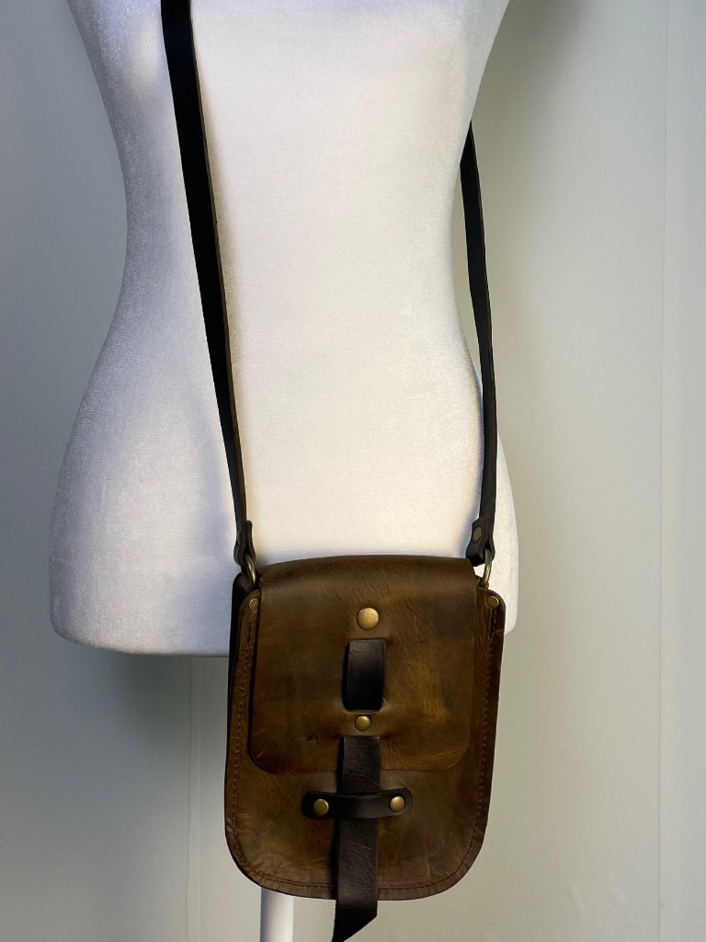 HANDMADE Full Grain Leather Crossbody Bag Rustic Distressed Brown Satchel Unisex